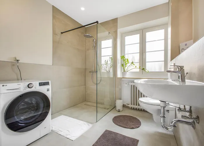 Cruwzo I Spacious 3 Bedroom With Wifi Kitchen Games Apartment *