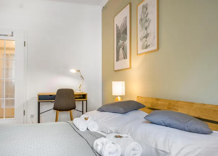 Cruwzo I Spacious 3 Bedroom With Wifi Kitchen Games