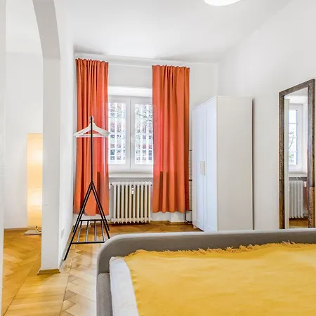 Apartment Cruwzo I Spacious 3 Bedroom With Wifi Kitchen Games