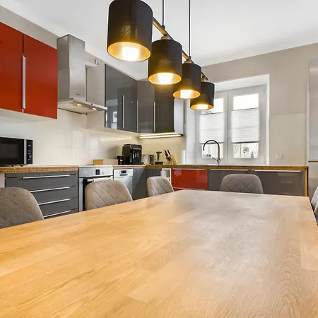 Cruwzo I Spacious 3 Bedroom With Wifi Kitchen Games Apartment Ingolstadt